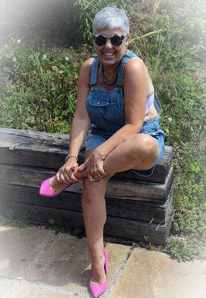 18 year old girl sexys her sisters boyfriend and sends her the selfie as proof